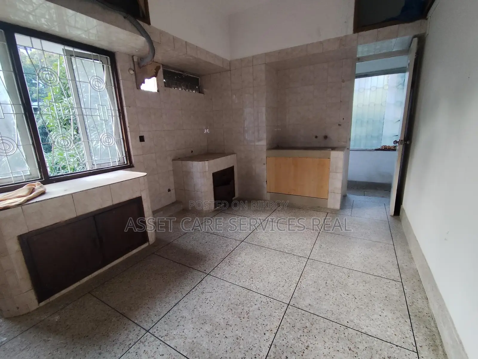 7700-Sqft (G+1+2) 3 Floor Office Rent In North Banani