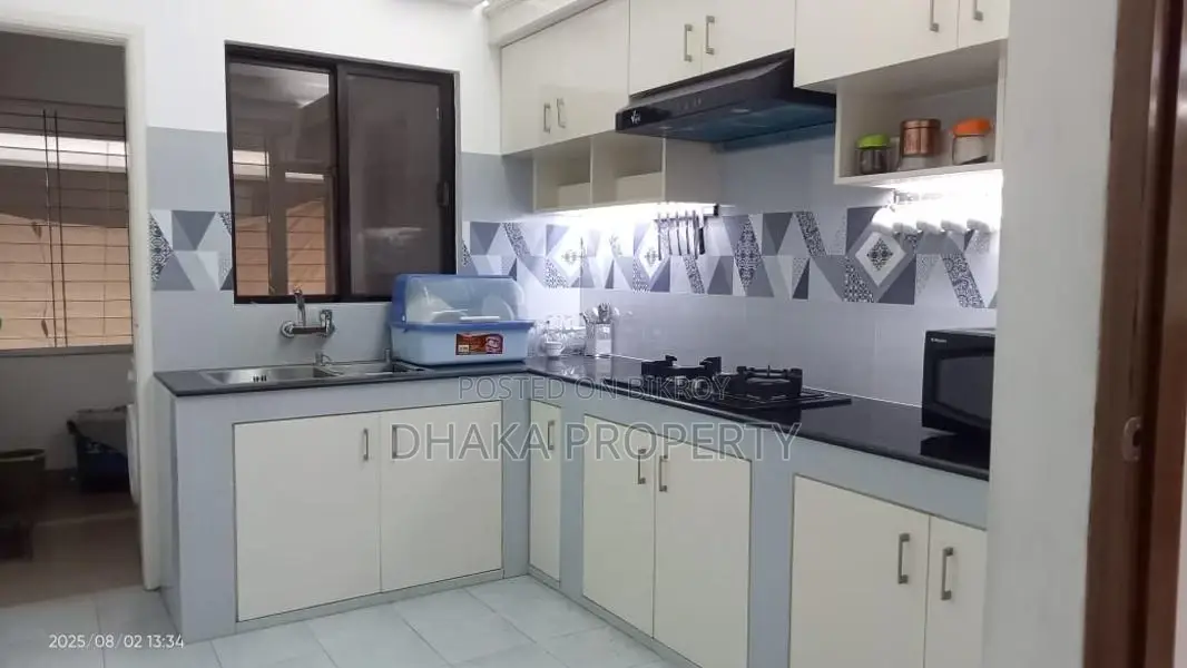 2500SqFt.Semi Furnish Apartment Rent In Gulshan Area