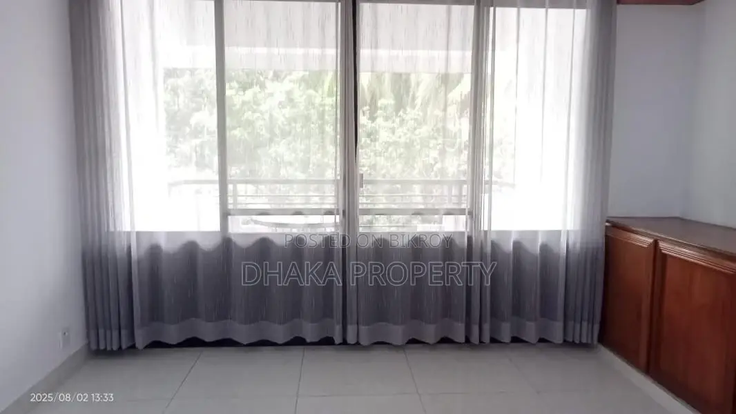 2500SqFt.Semi Furnish Apartment Rent In Gulshan Area