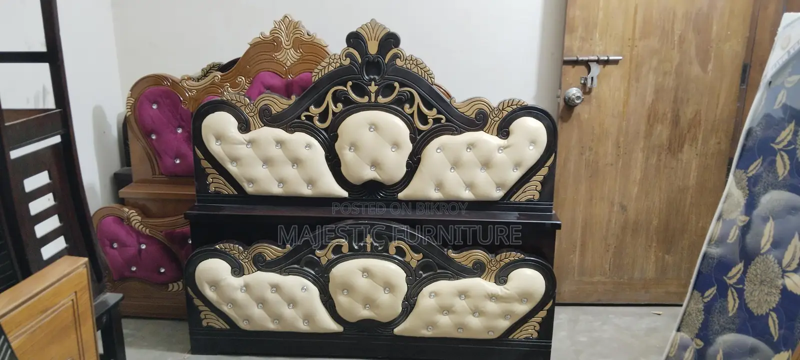 New Bed 5/7 & 6/7 Leather. M# 6316