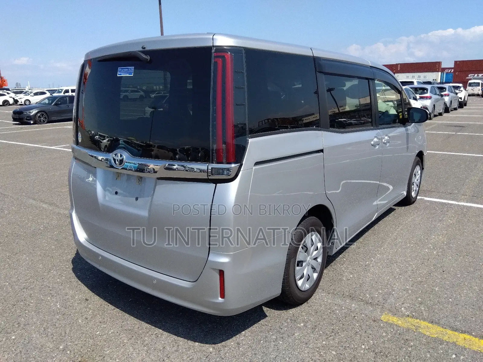 Toyota Noah NON HYBRID KEY START 2021