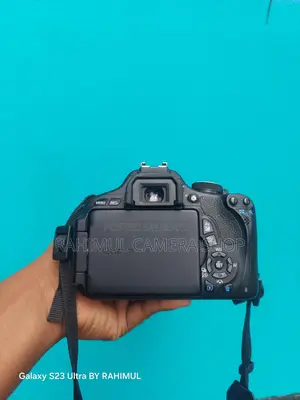 Canon 600D with 75-300 Zoom lens fresh condition 001.