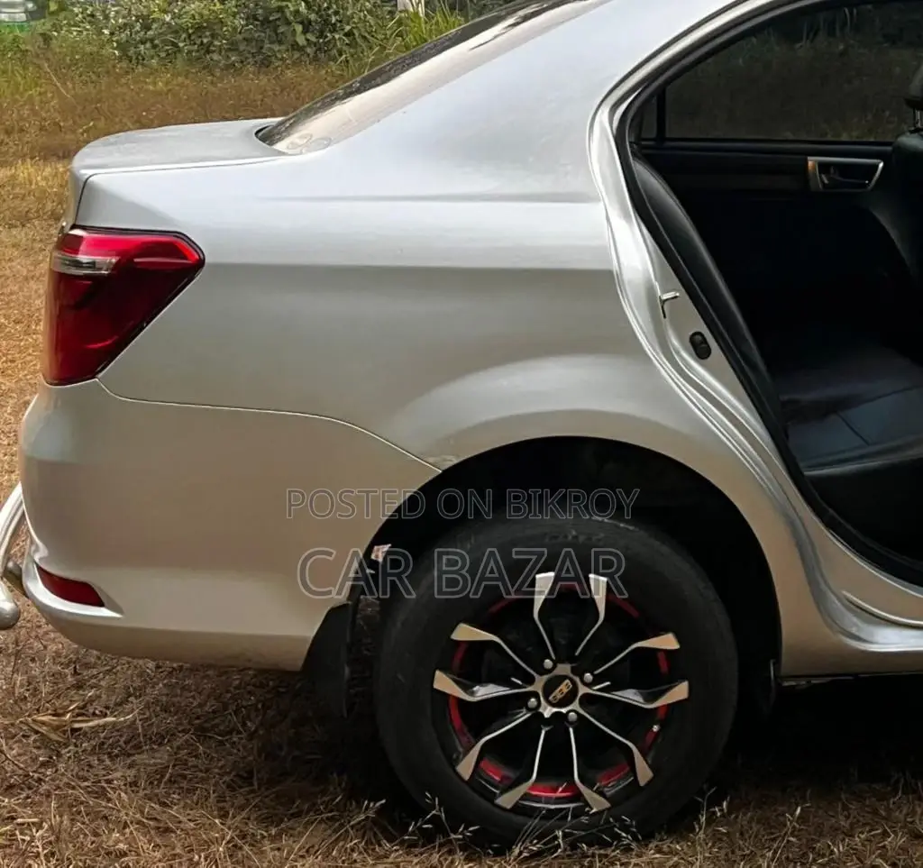 Toyota Axio G Octane Runs 2015