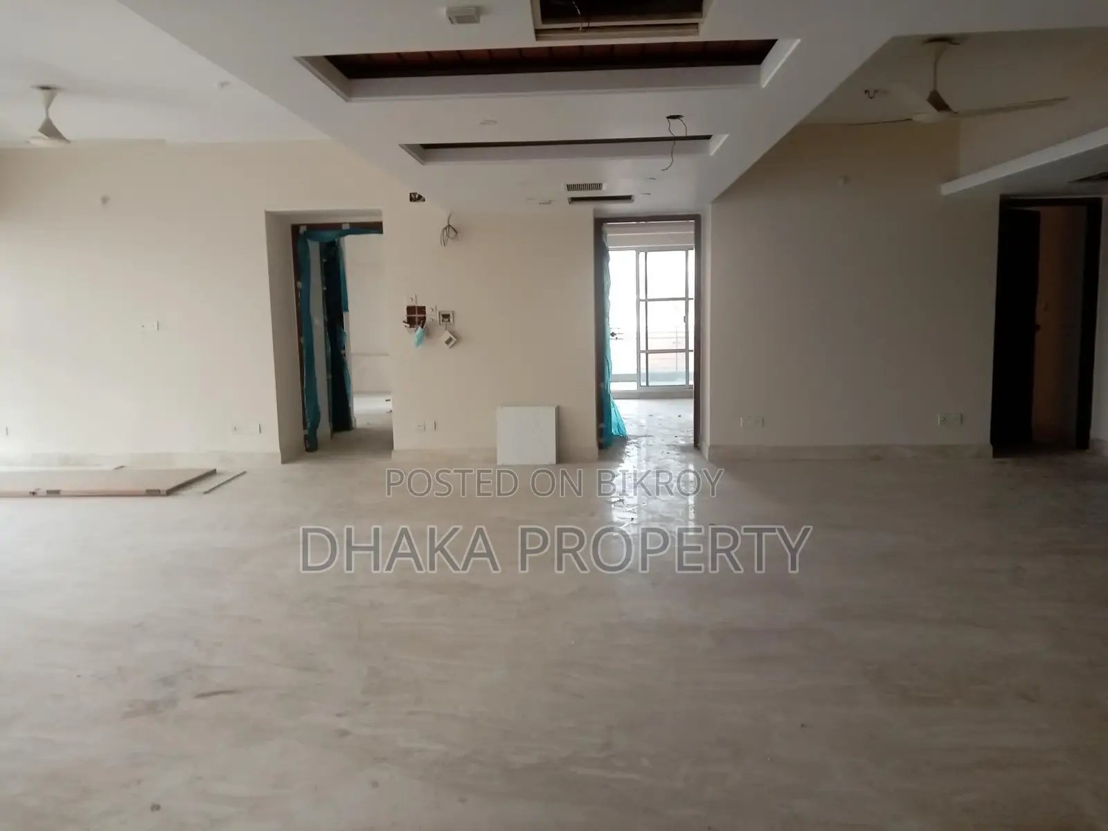 Luxurious Semi Furnished 4 Beded Apartment Rent in Gulshan