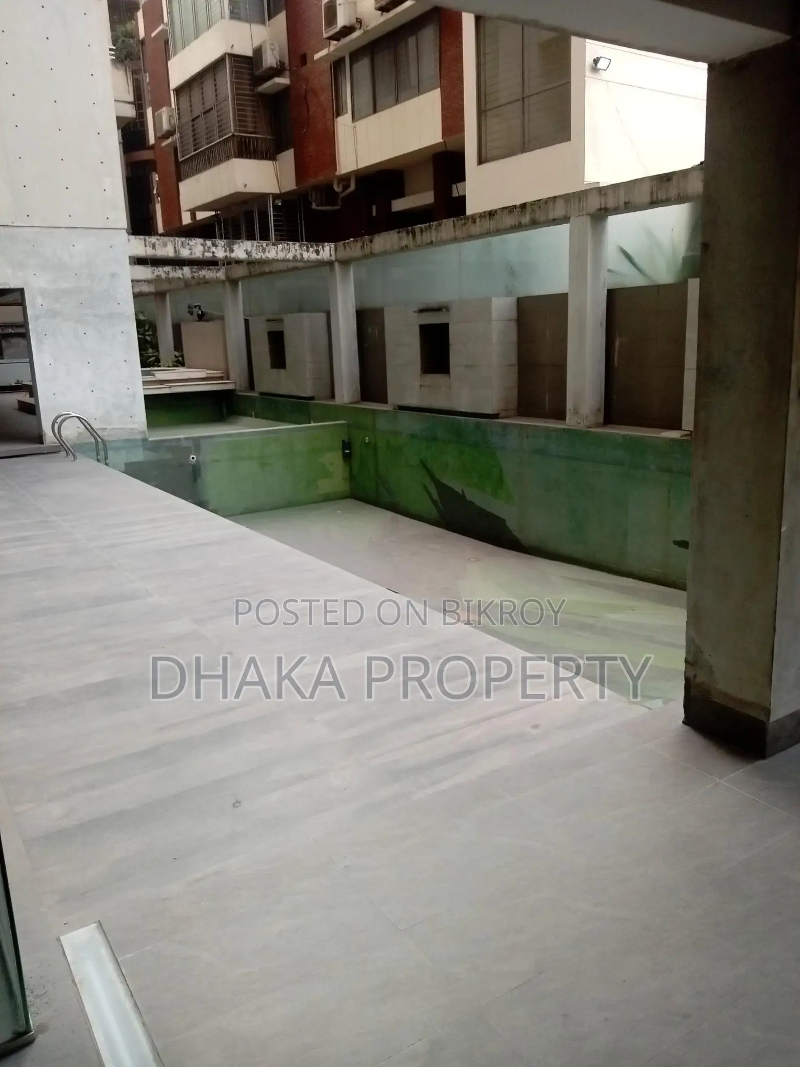 Luxurious Semi Furnished 4 Beded Apartment Rent in Gulshan