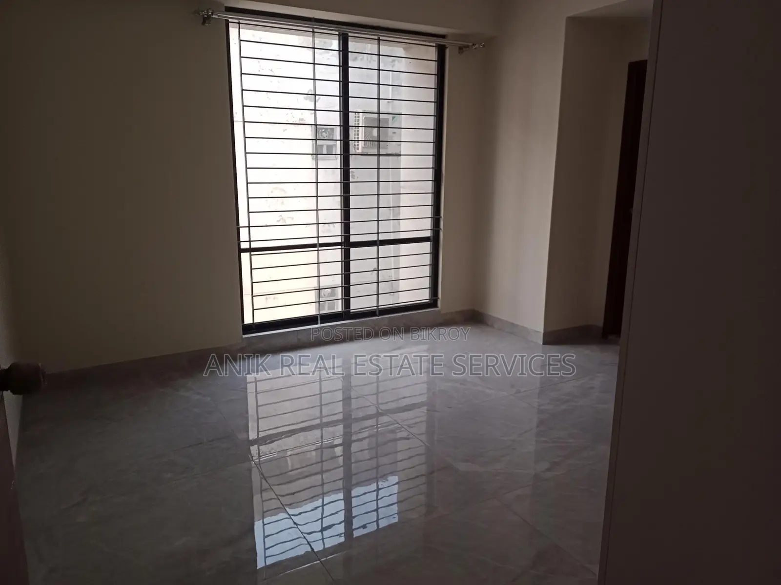 Mordan New Flat 4 Bedroom Semi Farnised Rent At Gulshan 2