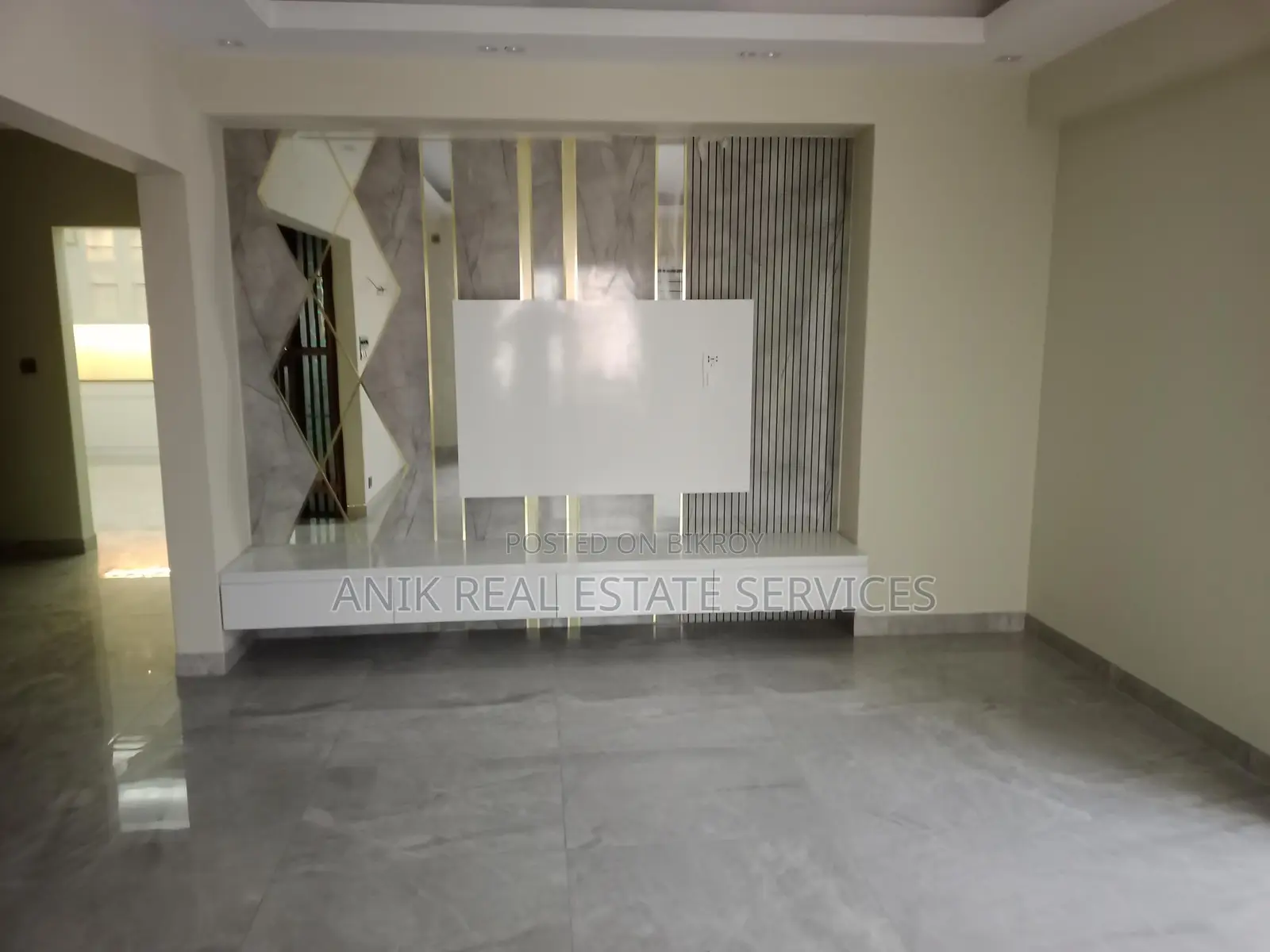 Mordan New Flat 4 Bedroom Semi Farnised Rent At Gulshan 2