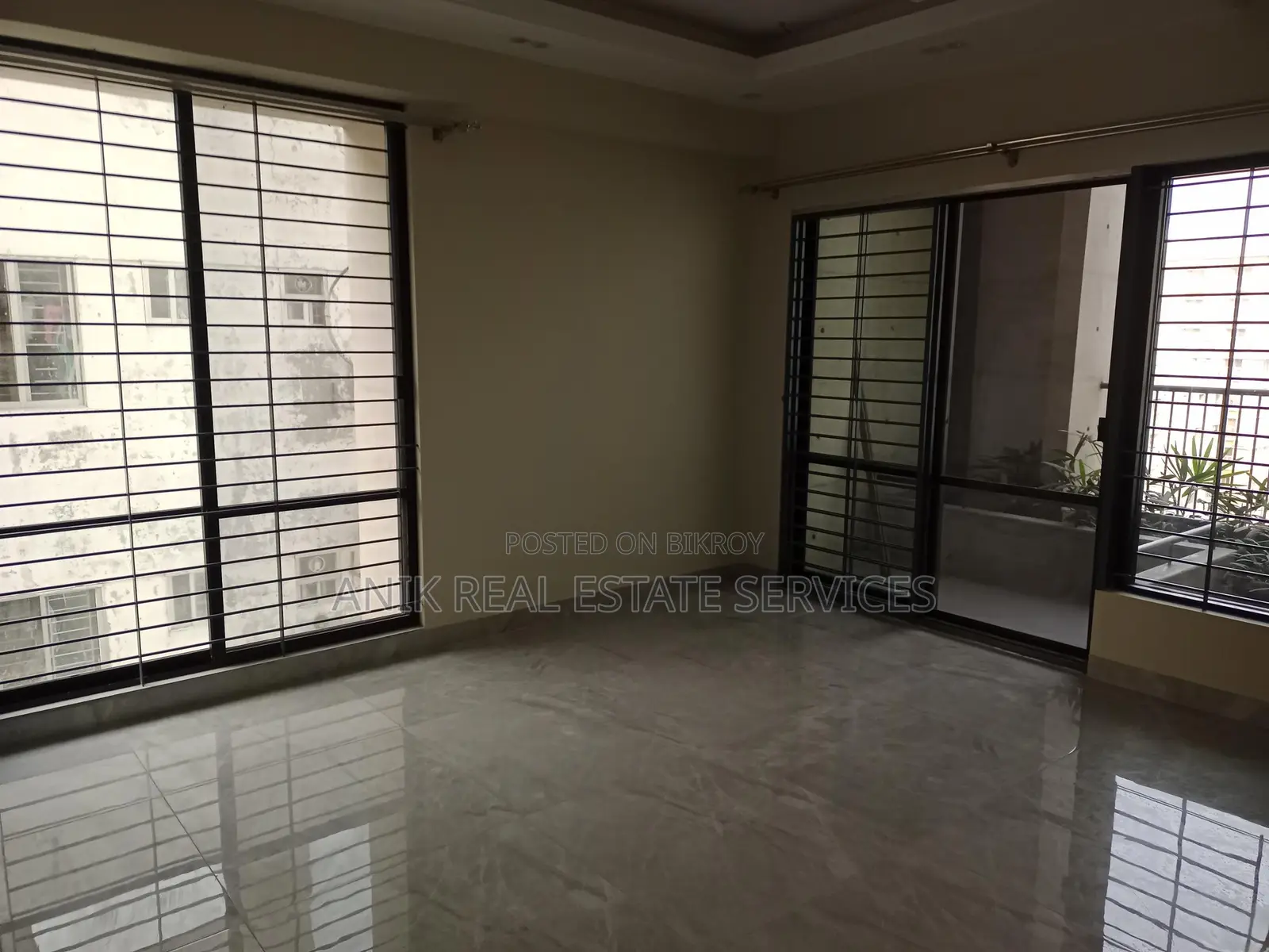 Mordan New Flat 4 Bedroom Semi Farnised Rent At Gulshan 2