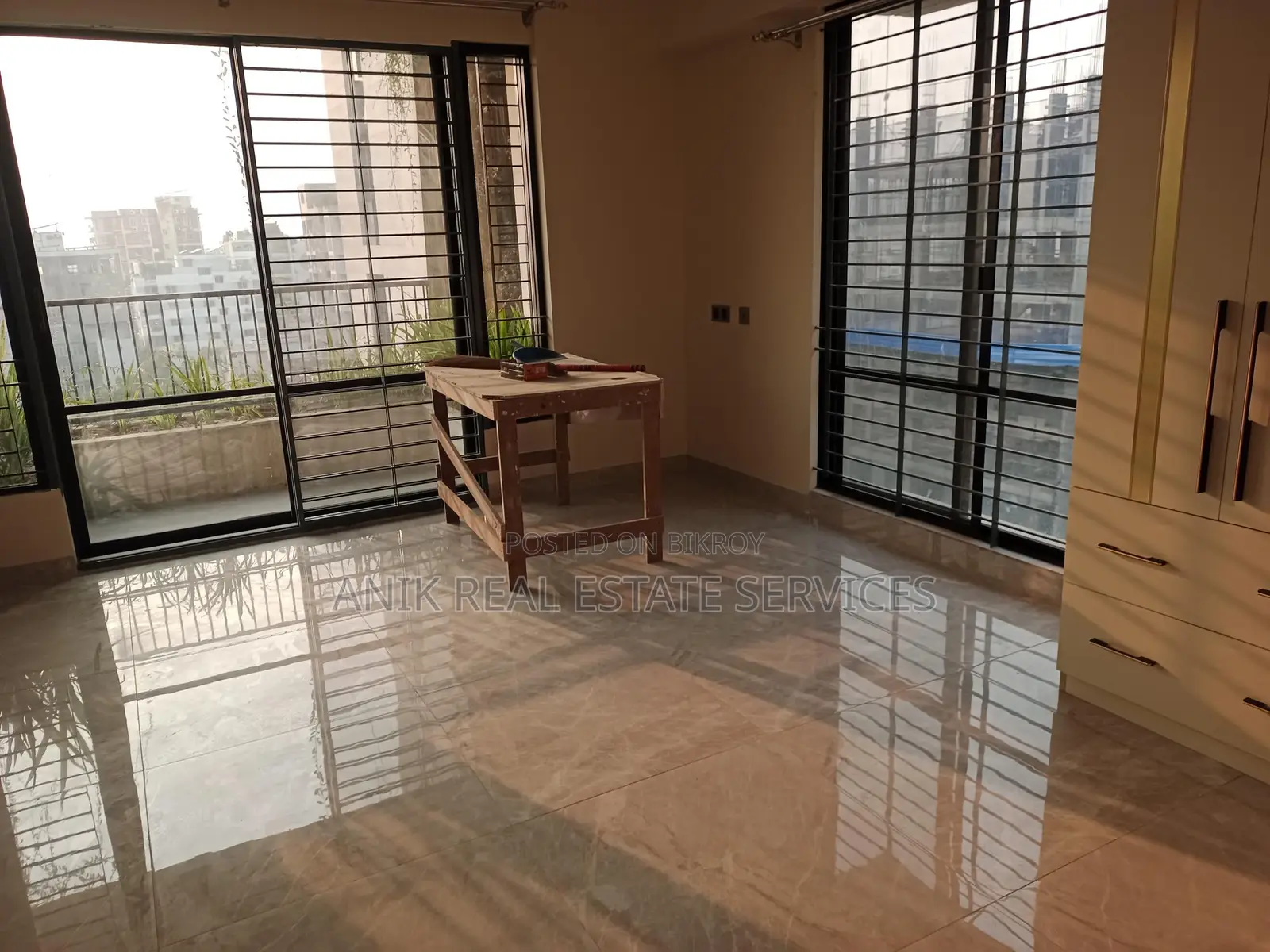 Mordan New Flat 4 Bedroom Semi Farnised Rent At Gulshan 2