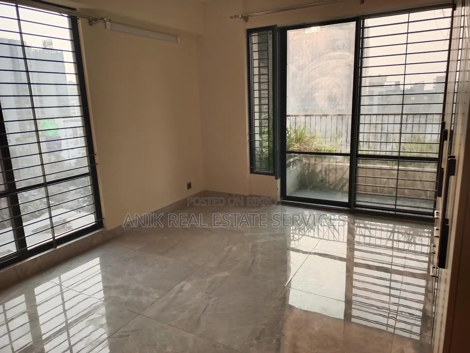 Mordan New Flat 4 Bedroom Semi Farnised Rent At Gulshan 2