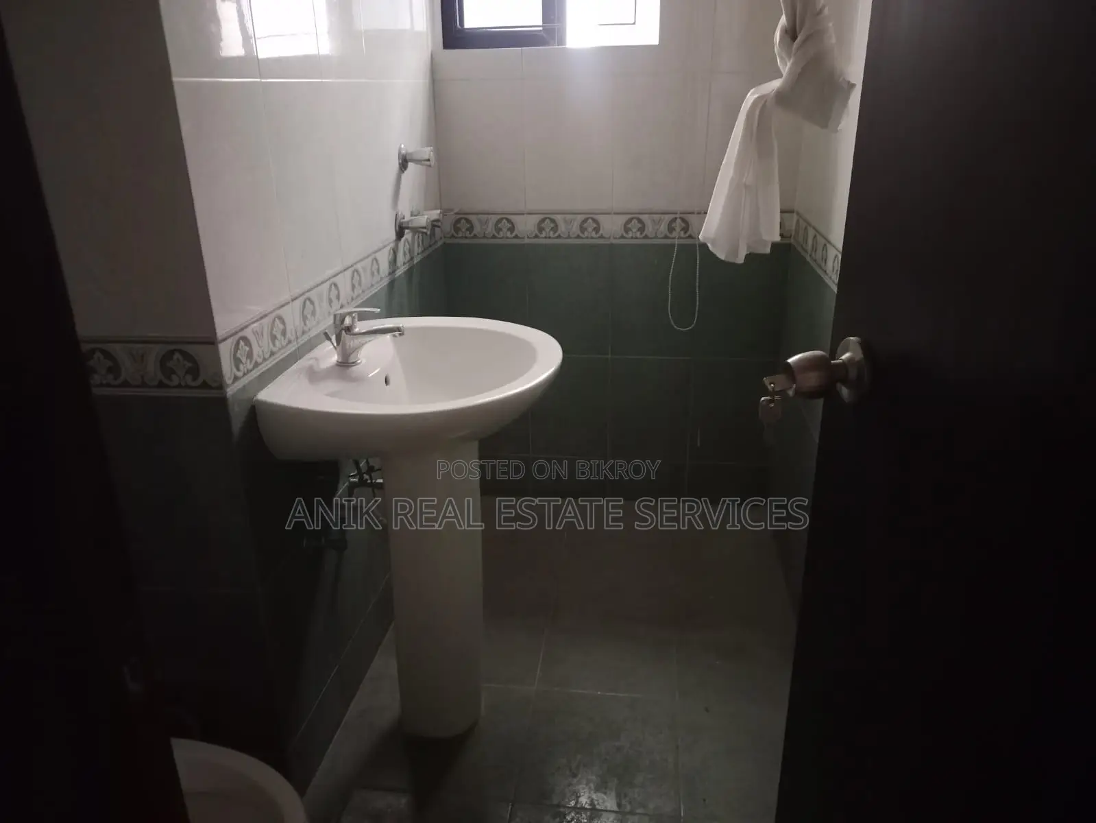 Good Quality 4 Bedroom Un Furnished Flat Rent At Gulshan 2