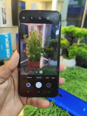 Samsung Galaxy A20 3/32 Amoled Display (Used)