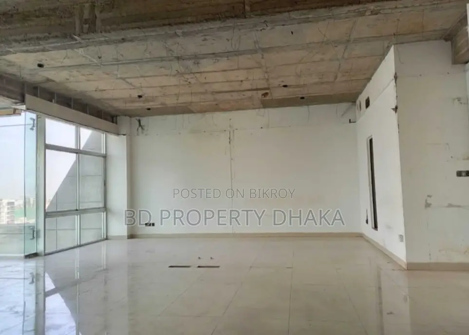 বনানীতে ২৩৫০ বর্গফুটের ওপেন কমার্শিয়াল স্পেস ভাড়া হবে