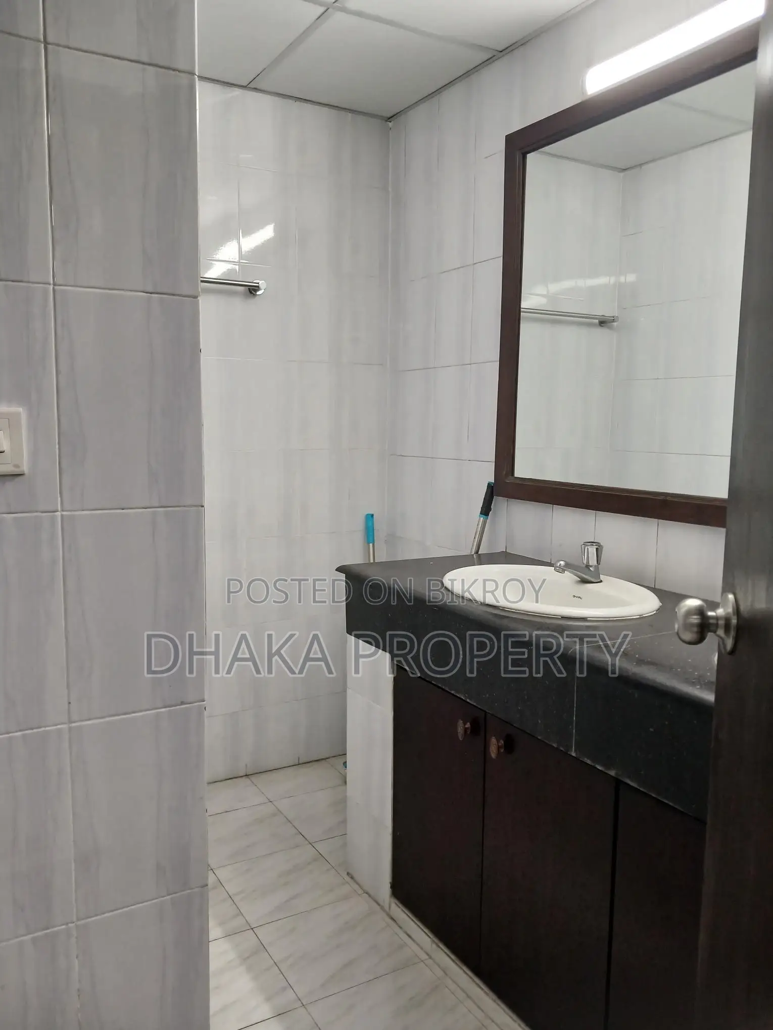 গুলশানে ২৮৯০ বর্গফুট সম্পূর্ণ ফার্নিশড অফিস ভাড়ার জন্য
