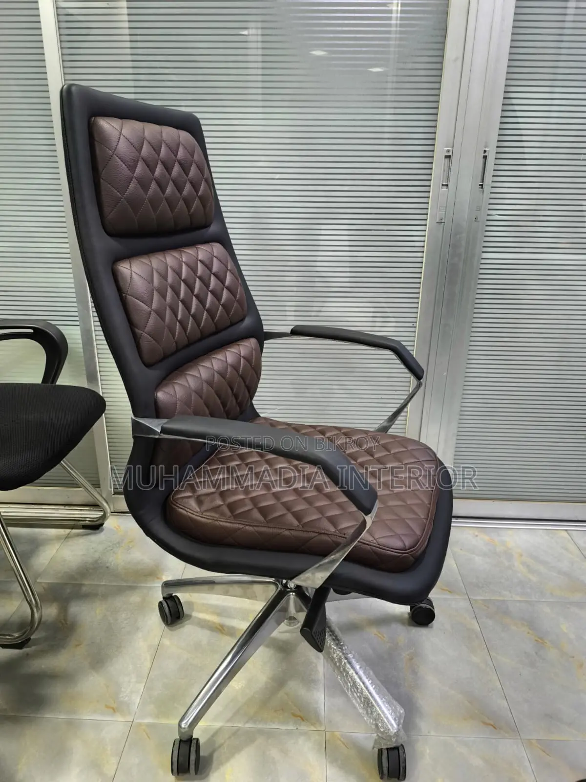 BOSS CHAIR (COMFORT- MID- 2017)