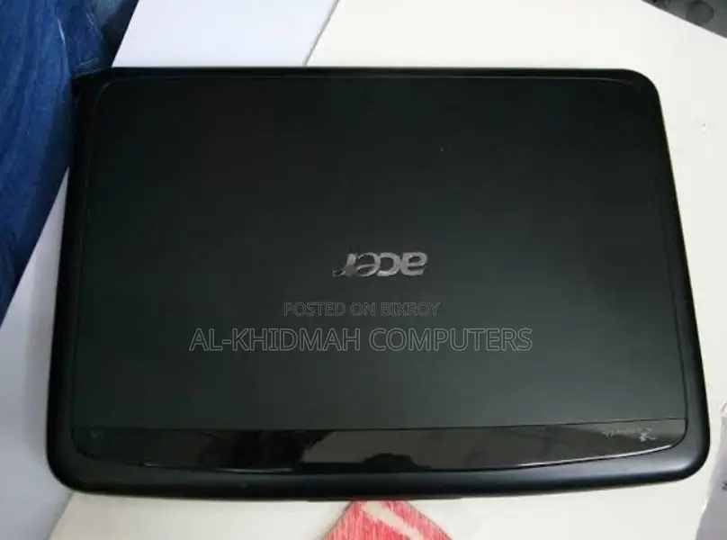 Acer Laptop, 4GB RAM, 250GB Hard Disk