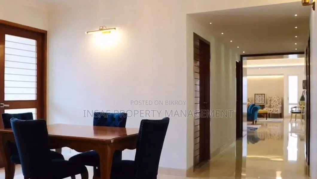 Furnished 4bdrm Apartment in Gulshan for sale