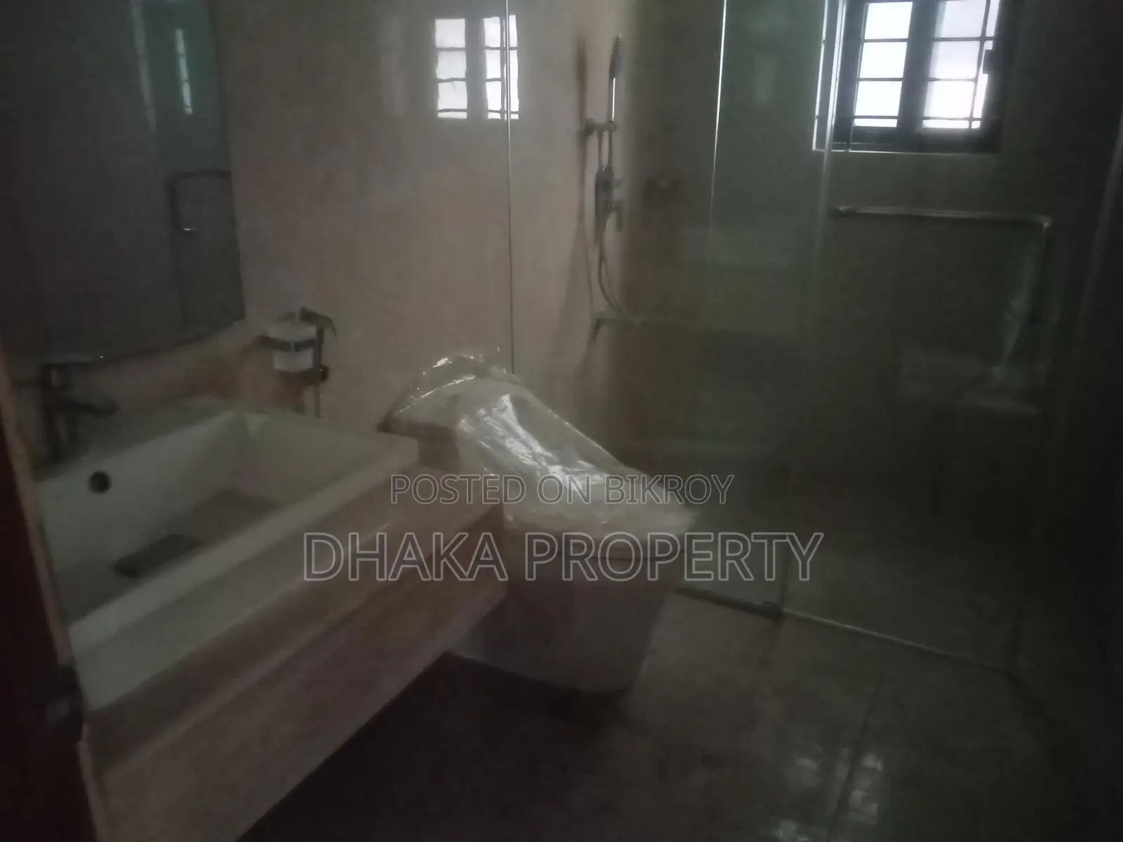 3700-Sqft 4-Beds New Apartment Rent in Gulshan -2