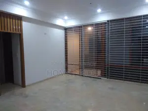 গুলশানে ভাড়ার জন্য ৩৯০০ বর্গফুটের নতুন অ্যাপার্টমেন্ট