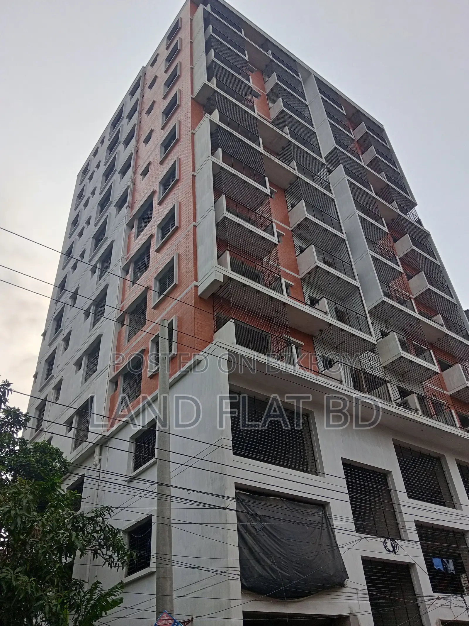 100% Ready Office Space or Shop for Sale @ 1550 Sq Ft Ground Floor