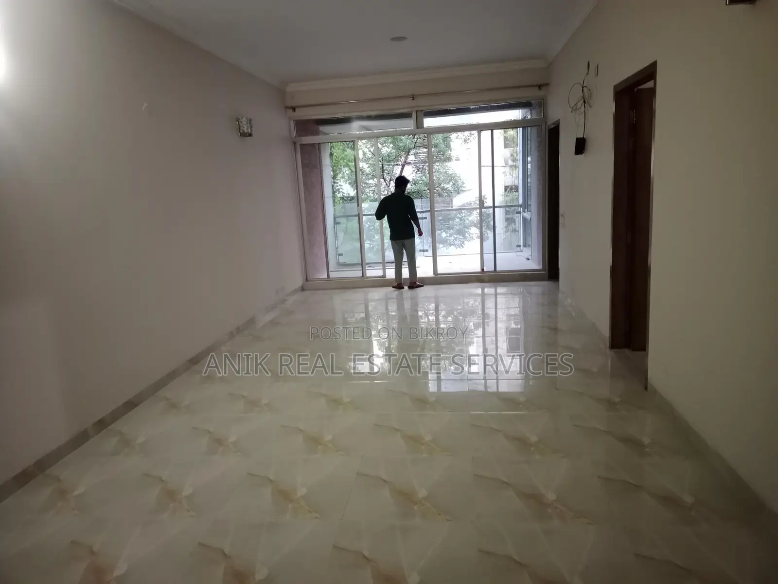Good Quality 3 Bedroom Un Farnised Flat Rent At Gulshan 2