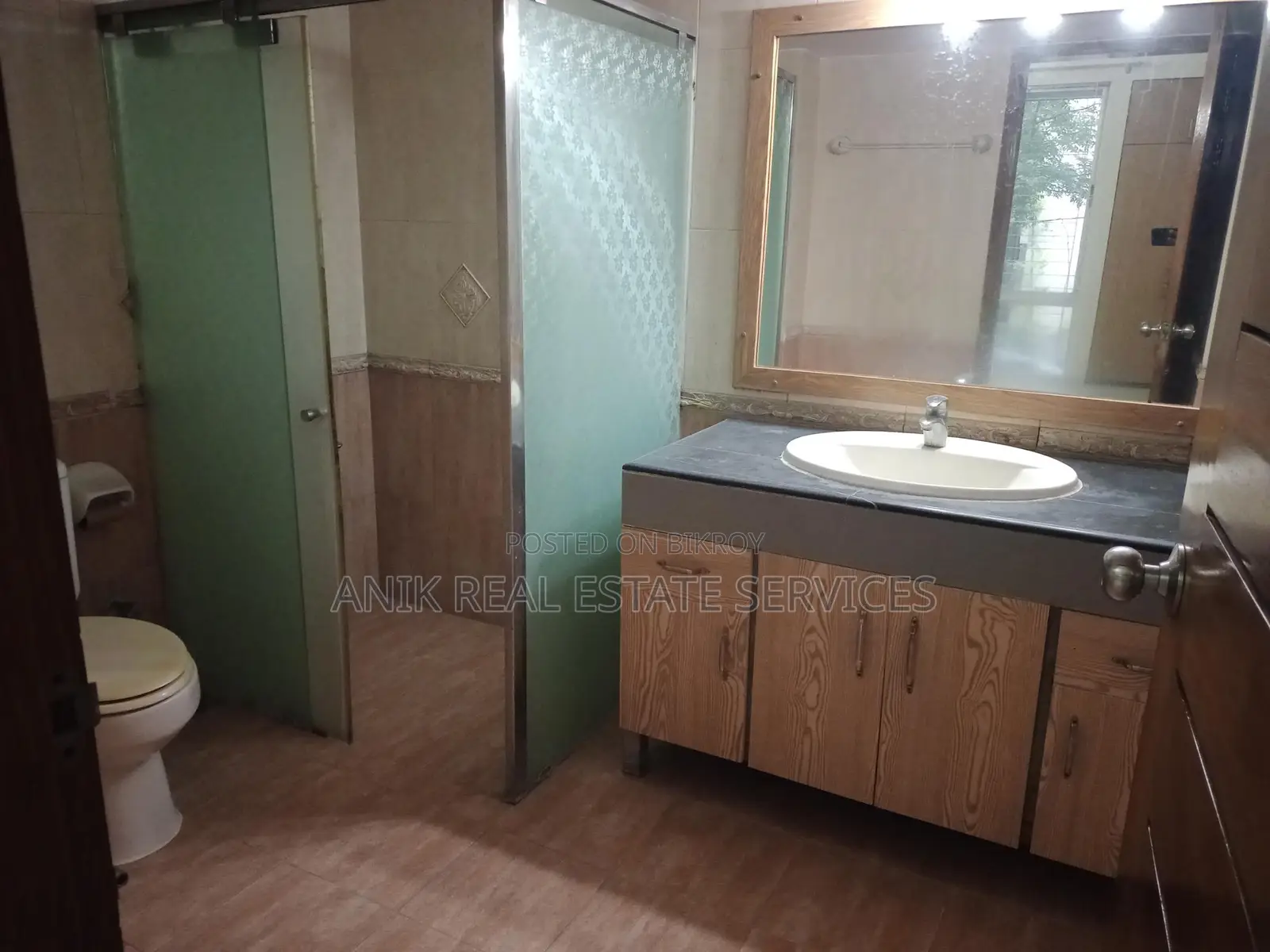 Good Quality 3 Bedroom Un Farnised Flat Rent At Gulshan 2