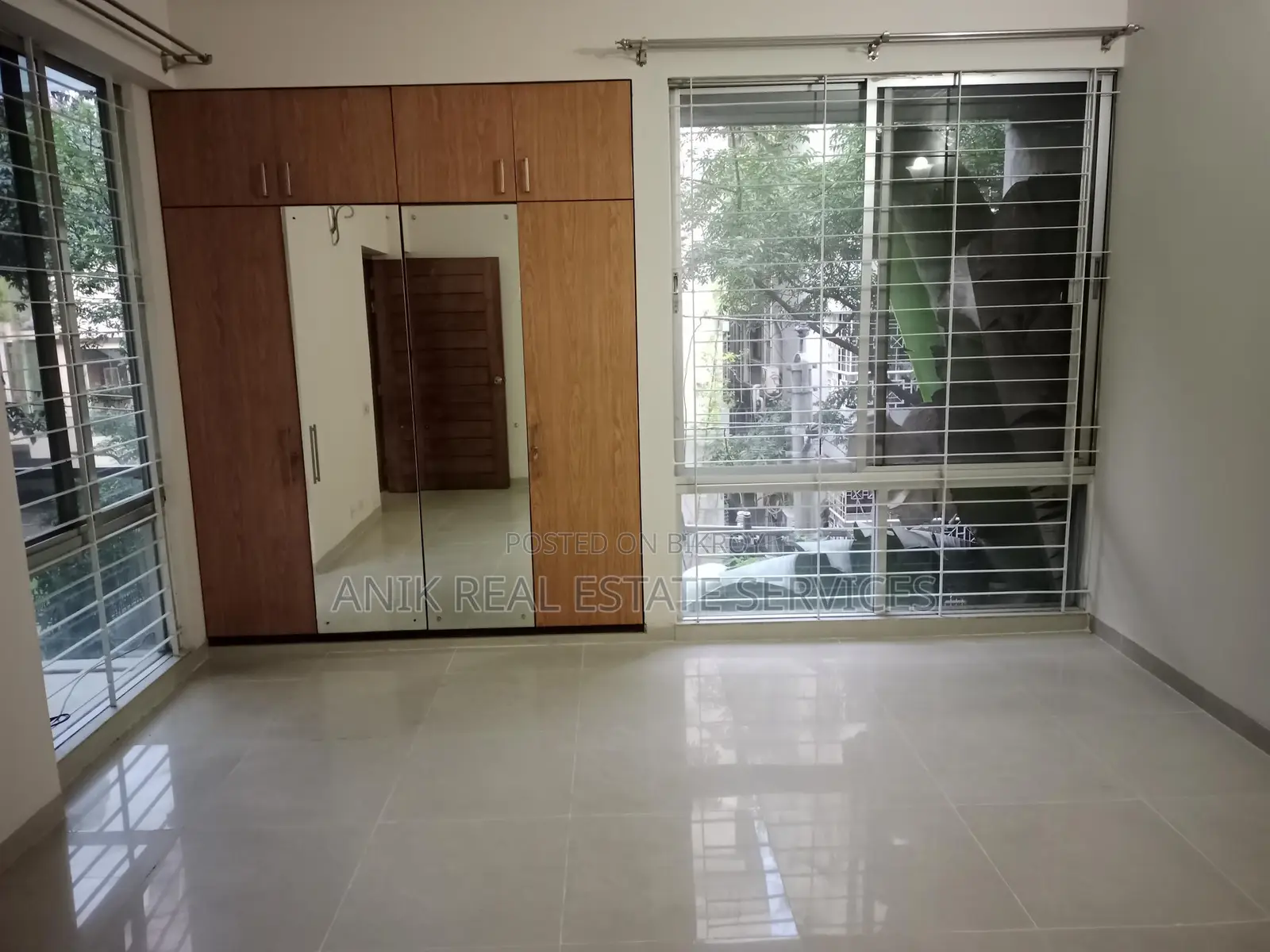 Good Quality 3 Bedroom Un Farnised Flat Rent At Gulshan 2