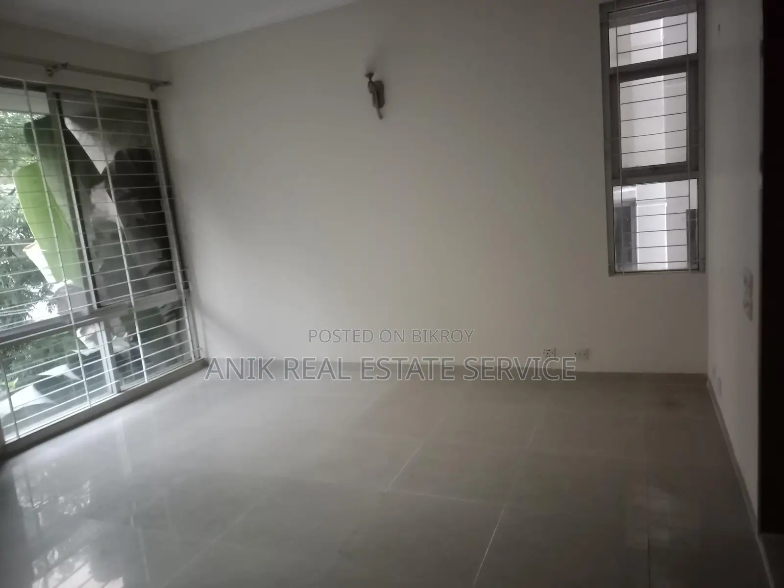 গুলশান ২-এ ভালো মানের ৩ বেডরুমের আনফার্নিশড ফ্ল্যাট ভাড়া