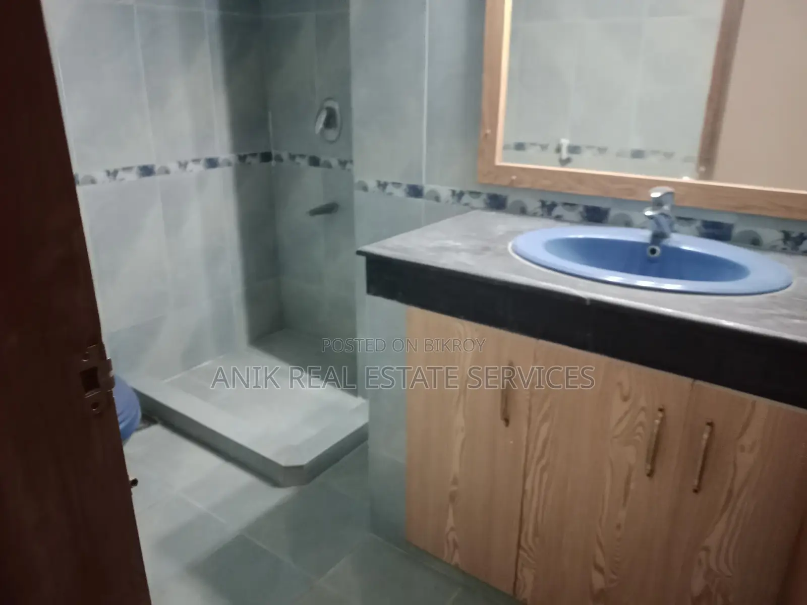 Good Quality 3 Bedroom Un Farnised Flat Rent At Gulshan 2