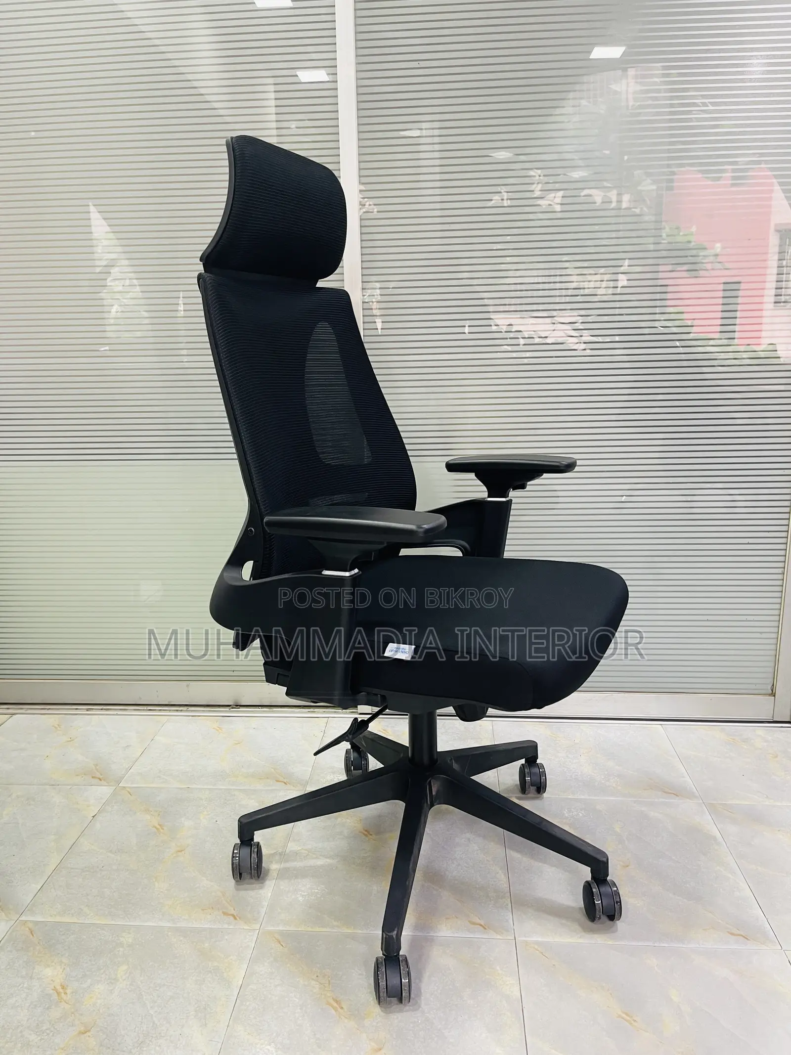 (BLACK- MID- 3903) BOSS CHAIR