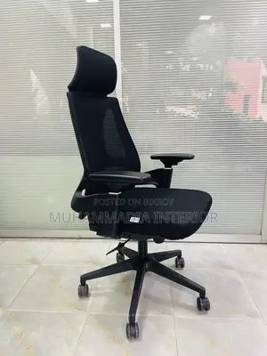 (BLACK- MID- 3903) BOSS CHAIR