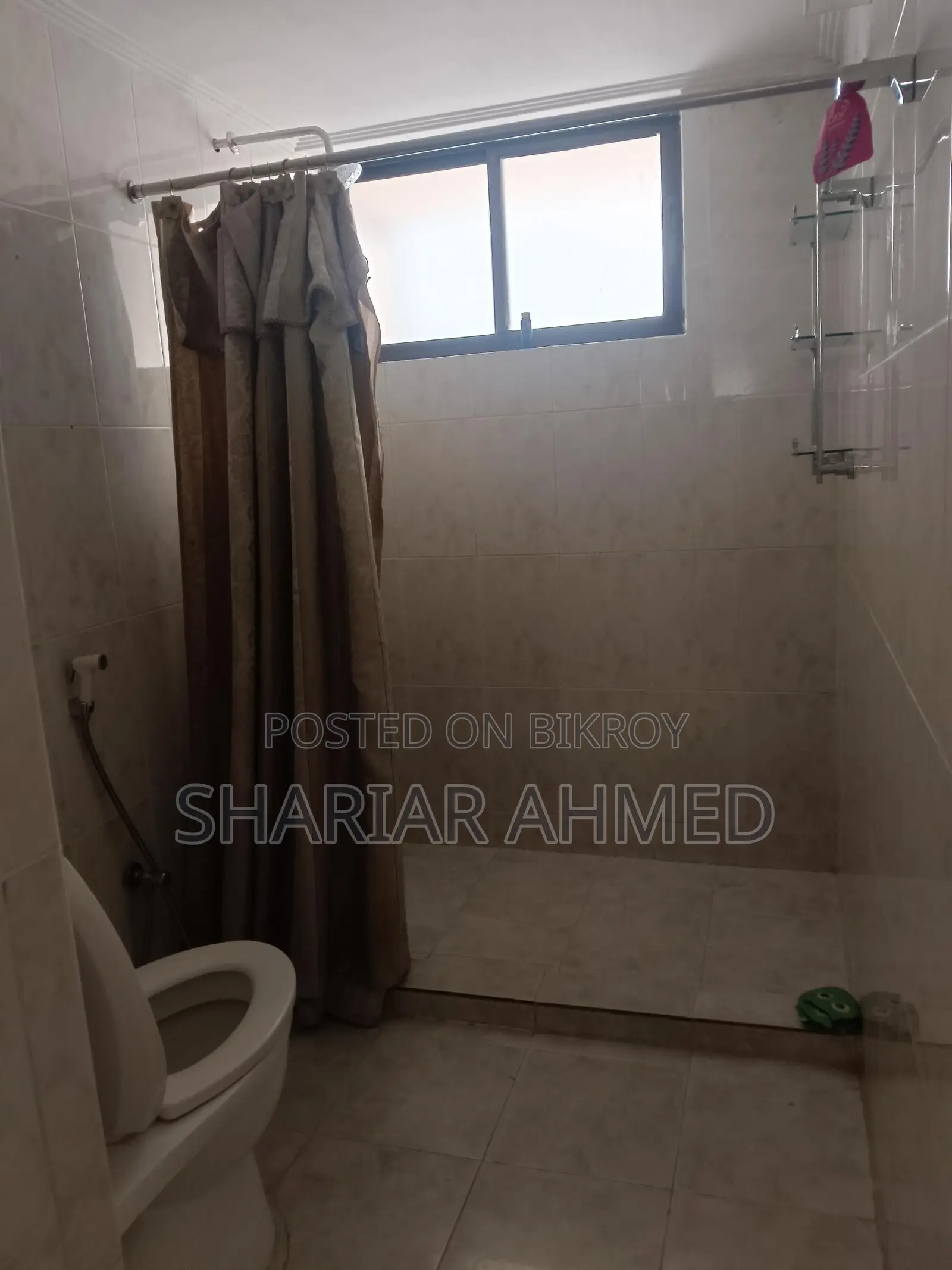 গুলশানে ২৫০০ বর্গফুটের ৩ বেডরুমের আনফার্নিশড অ্যাপার্টমেন্ট ভাড়া হবে