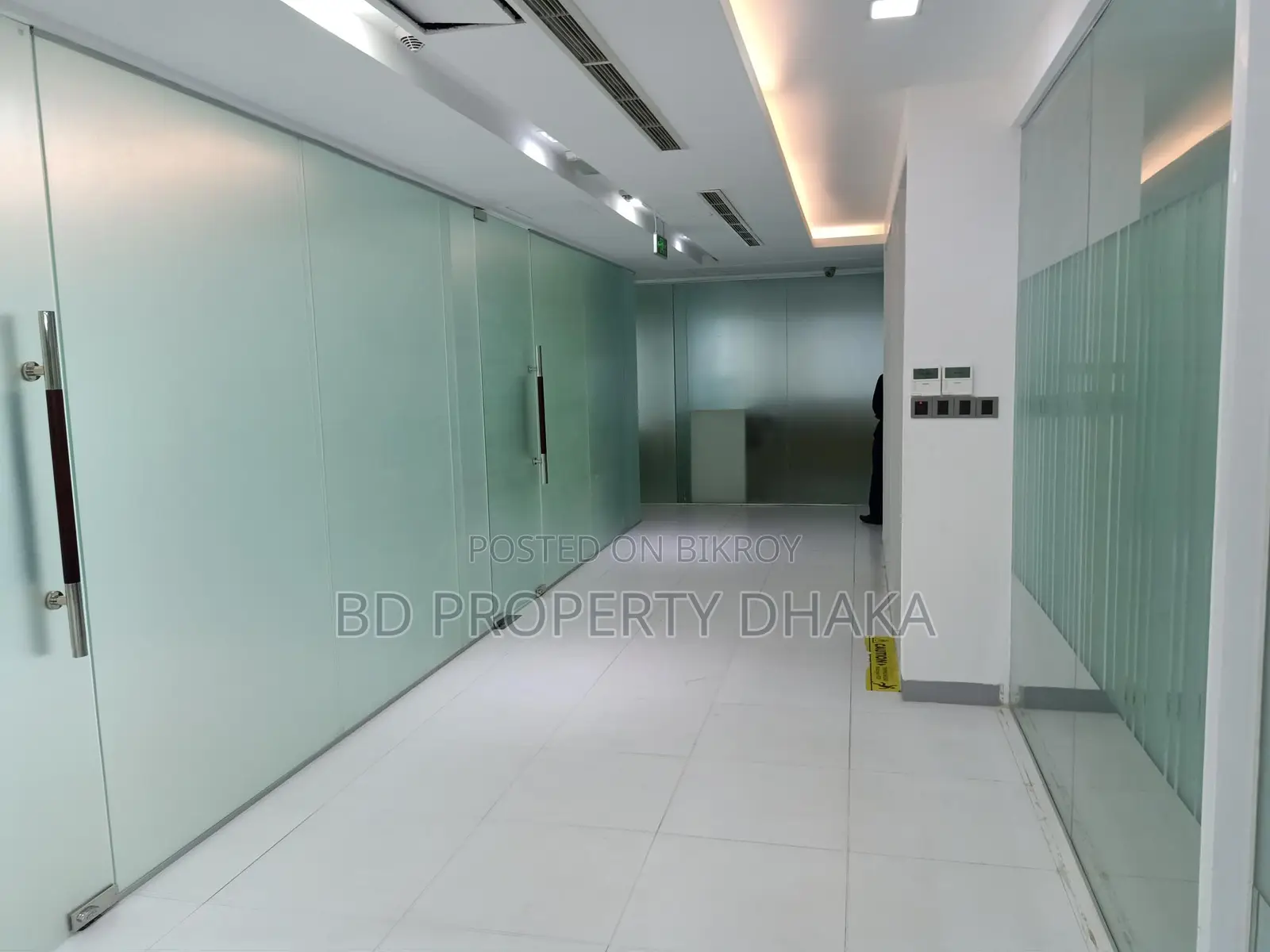 9500sqft Decorated Office Space Rent in Gulshan Avenue
