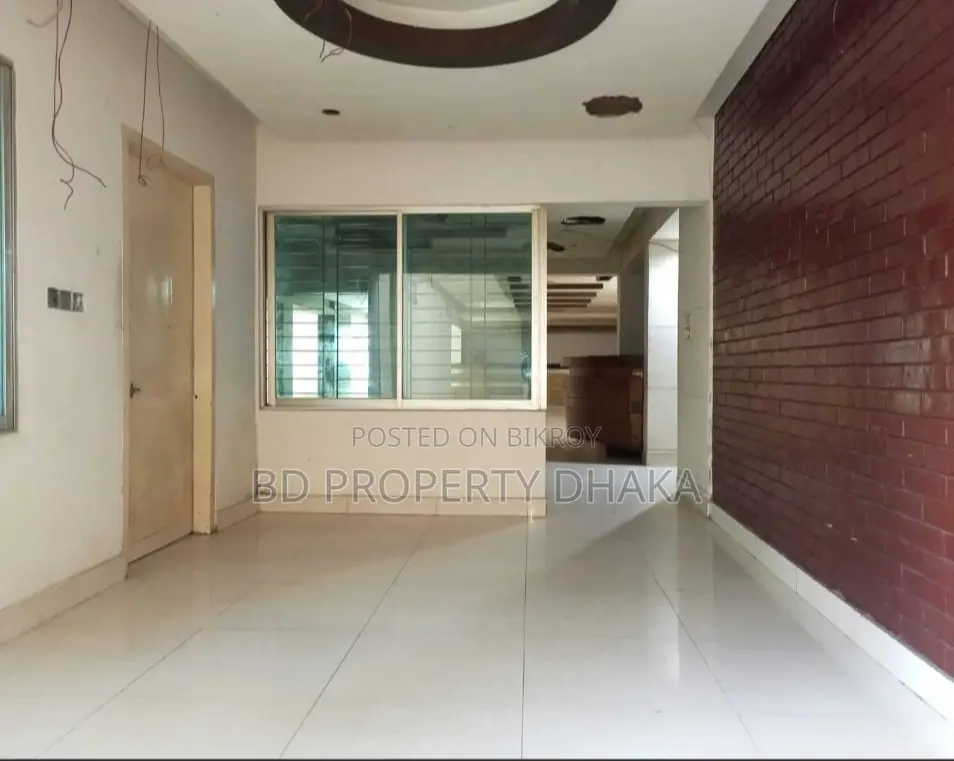 3000sqft Nicely open Commercial property rent in Gulshan Avenue