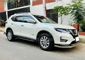 নিসান এক্স-ট্রেইল ২.০এক্সআই এক্সটিটি ভার্সন ২০১৮