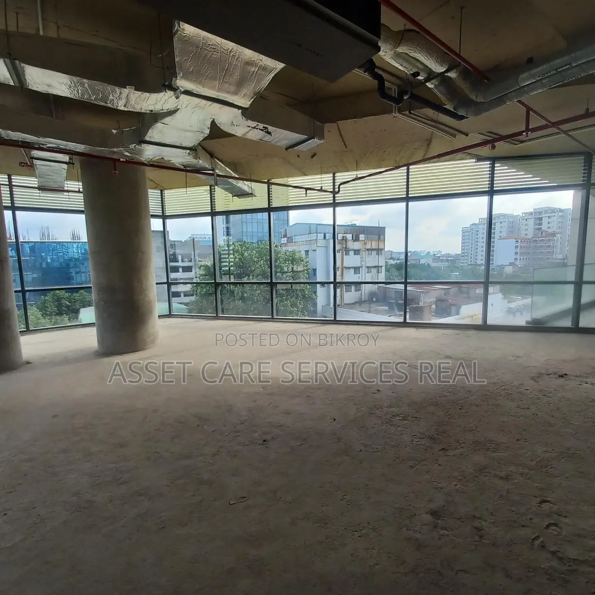 14000+70000 Sqf Commercial Space Rent @ Gulshan Avenue.