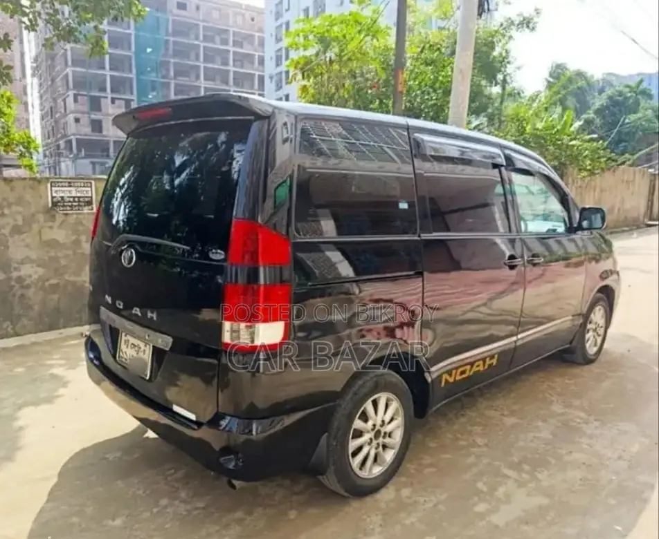 Toyota Noah 2.0 FWD (8 Seater) 2003 Black