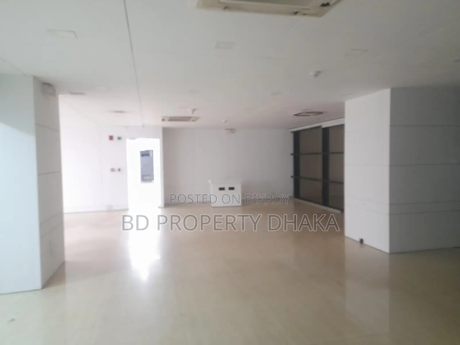 6067 sqft Excellent Open Commercial Space for Rent in Gulshan Avenue