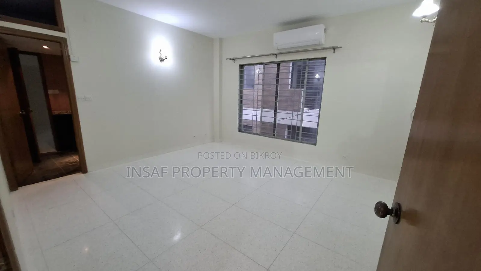 3500 Sq Ft 4 Bedroom Apartment for Sale in Gulshan | Spacious Home