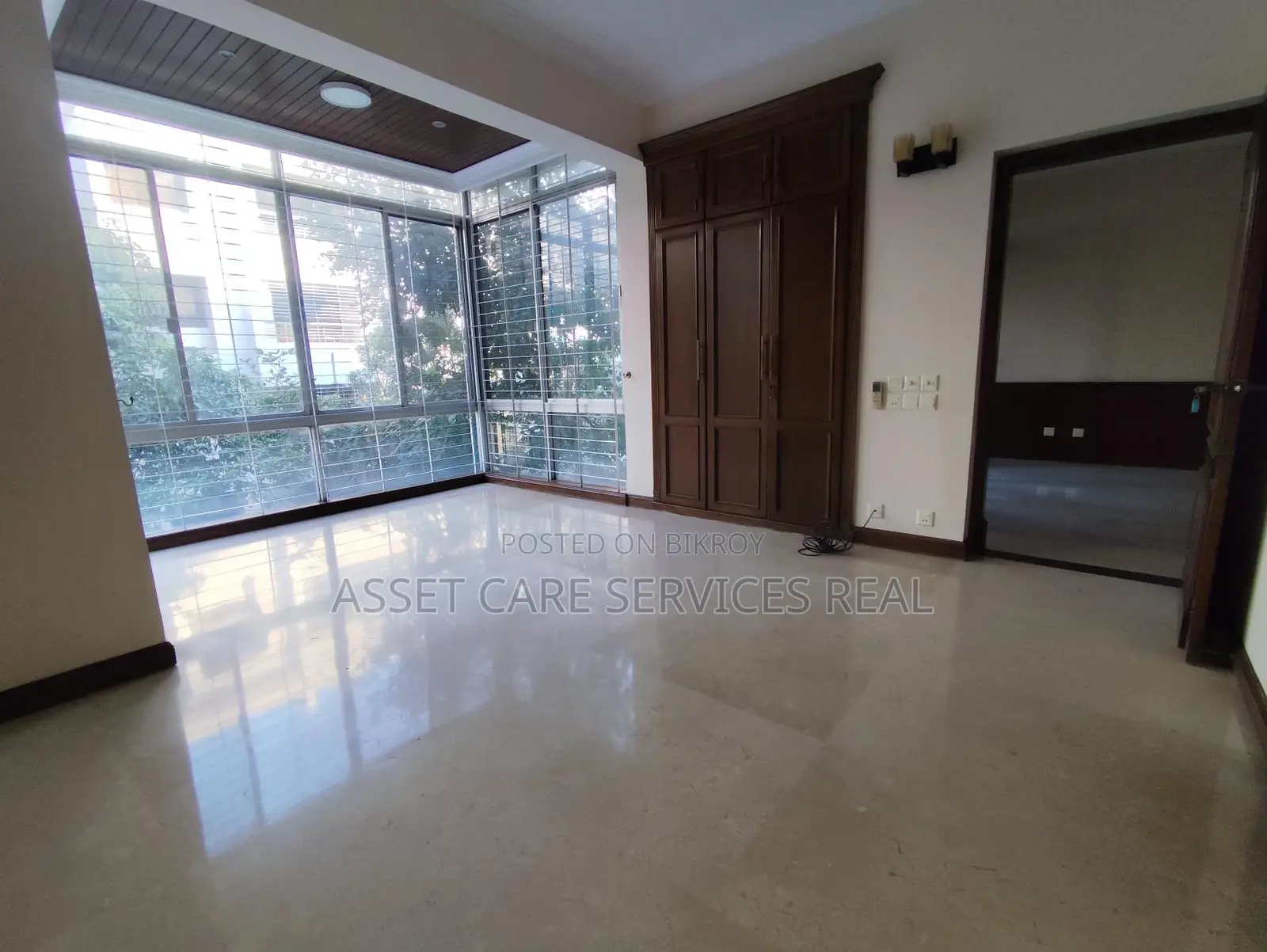 3Bed Semi-Furnished Exclusive Apartment Rent In Gulshan-2