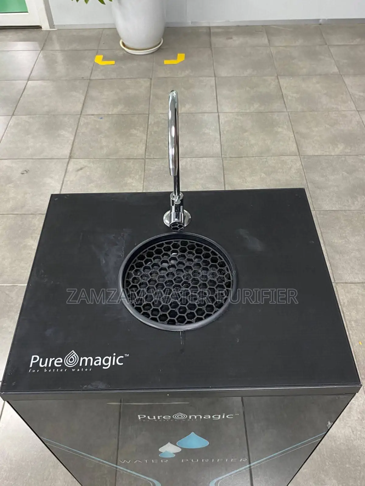 Pure Magic ক্যাবিনেট RO মেশিন (৭ স্টেজ ১০০-জিপিডি)