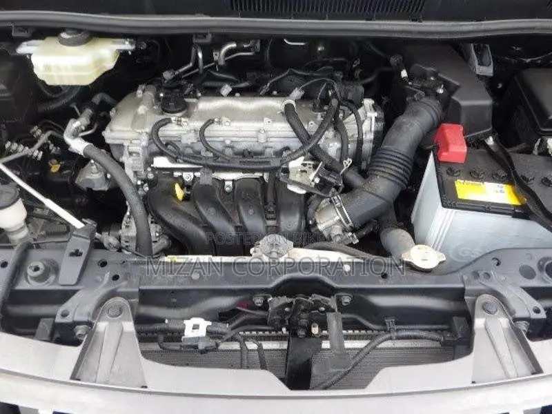 Toyota Esquire Gi package 2020