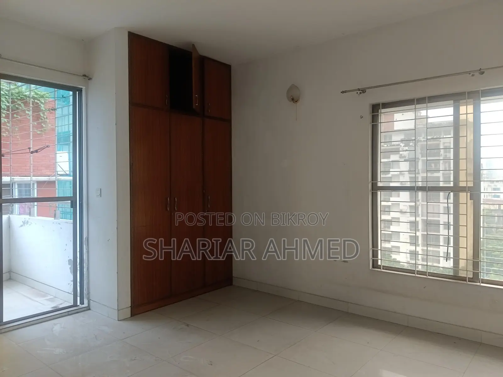 গুলশান ১-এ ৩০০০ বর্গফুটের ৪ বেড আন-ফার্নিশড ফ্ল্যাট ভাড়ার জন্য