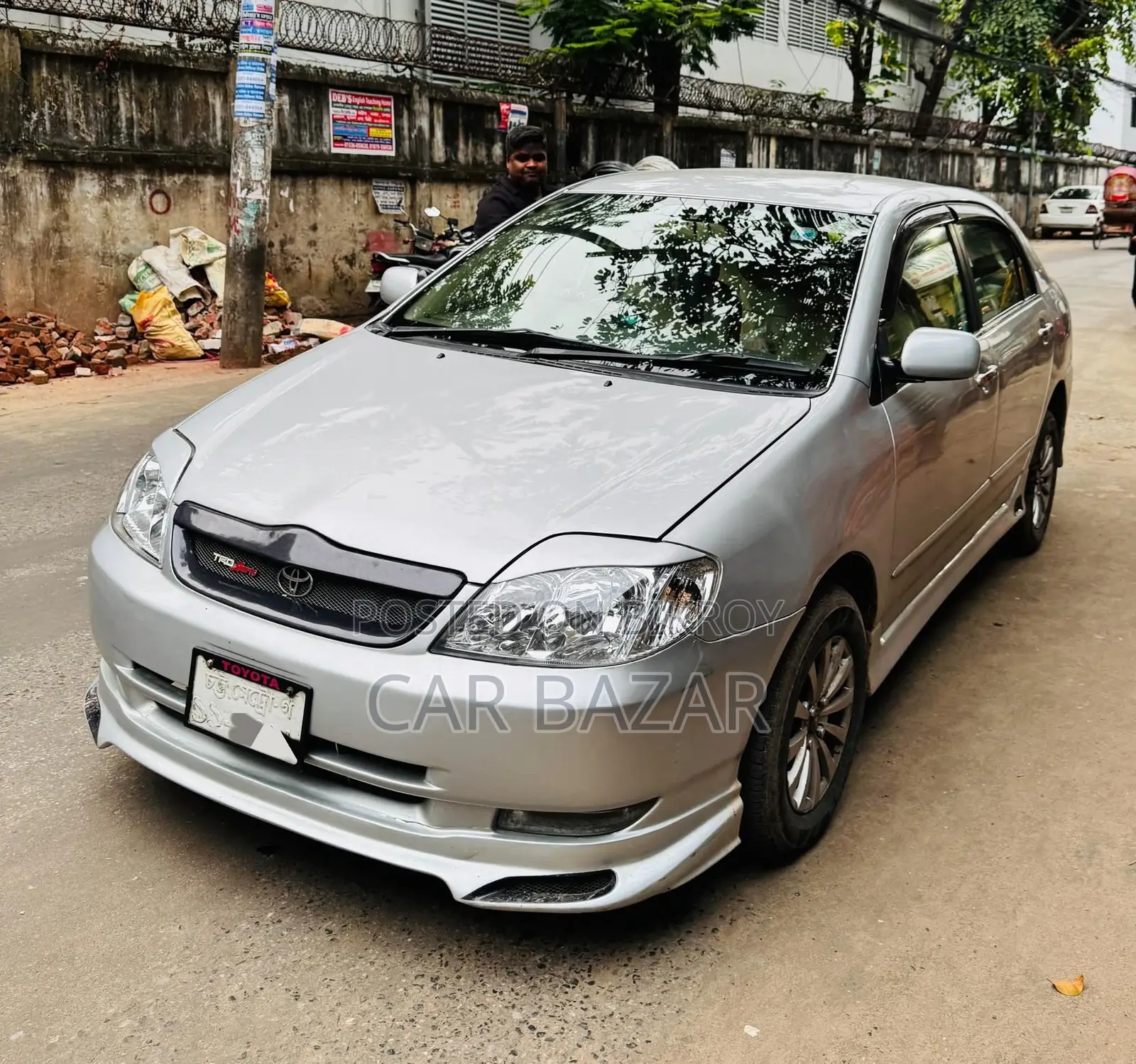 টয়োটা করোলা জি লিমিটেড সিলভার ২০০১