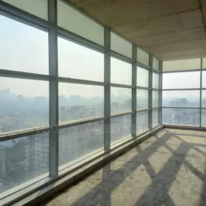 Exclusive New Commercial Floor 8400 Sq Ft @ Gulshan 2 Circle