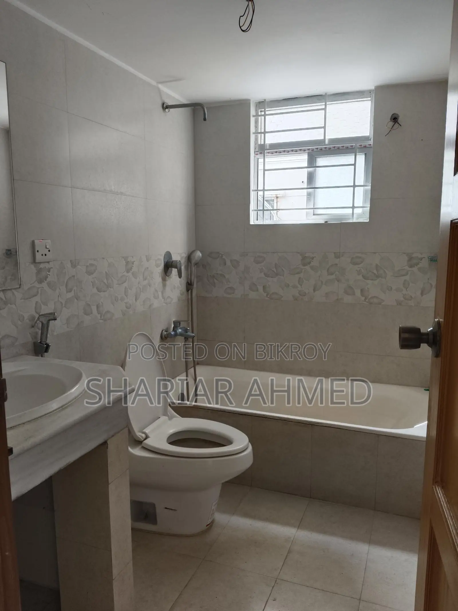 4 Bed 3080 Sqft Un-Furnished Apartment For Rent In Gulshan 2