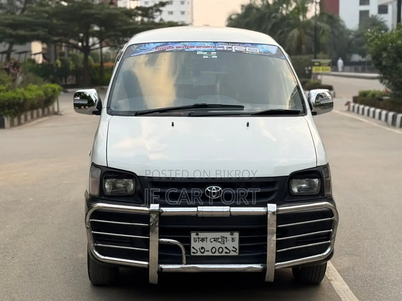 Toyota Noah GL KR 42 Standard Roof 2004