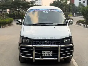 Toyota Noah GL KR 42 Standard Roof 2004