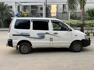 Toyota Noah GL KR 42 Standard Roof 2004