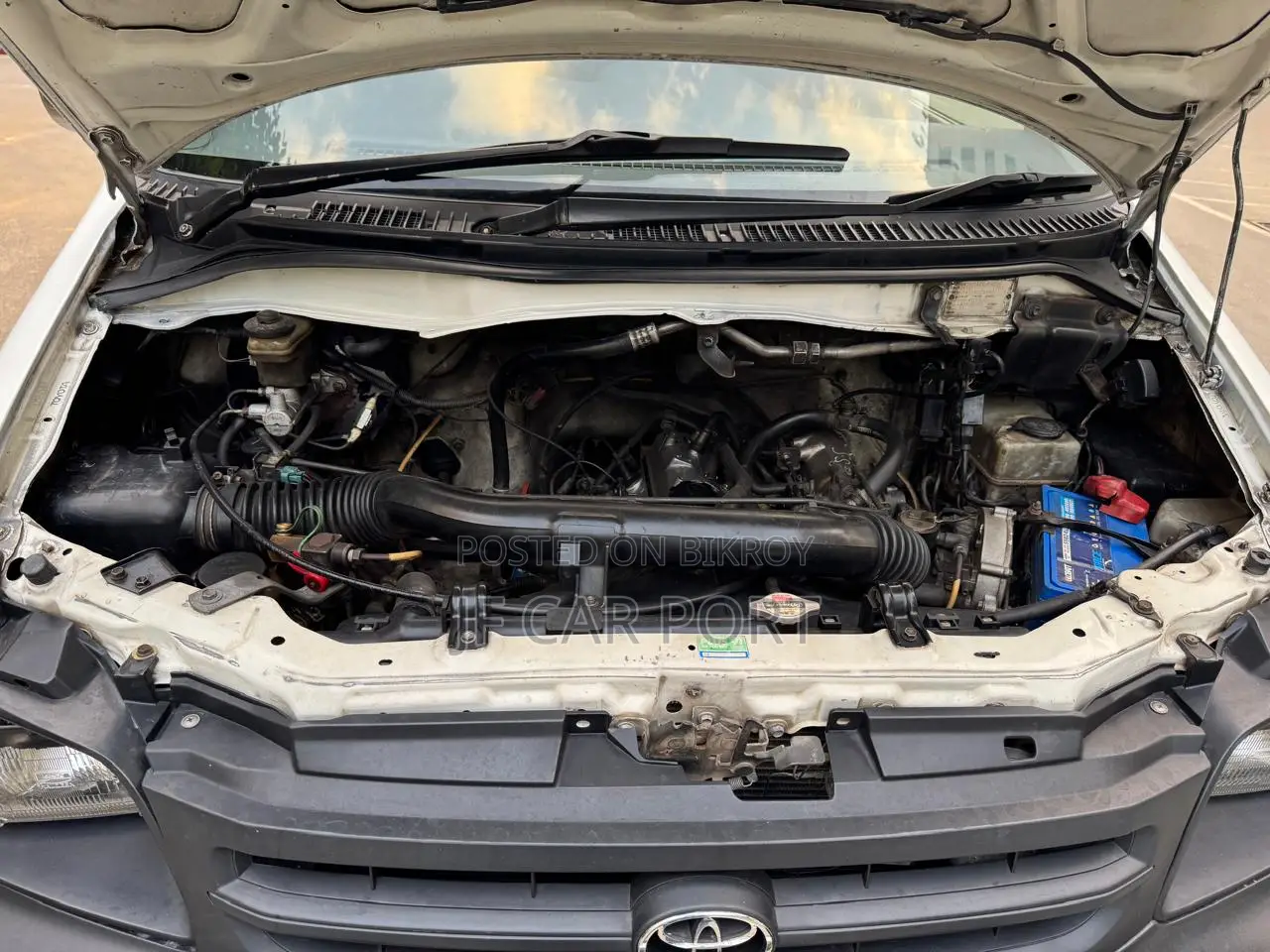 Toyota Noah GL KR 42 Standard Roof 2004